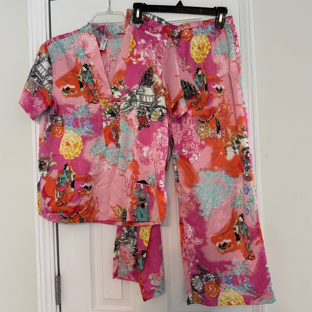 Cruz Natori Vibrant Floral Pajama‎ Set